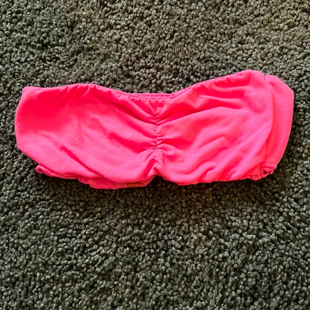 Pink Ban-due